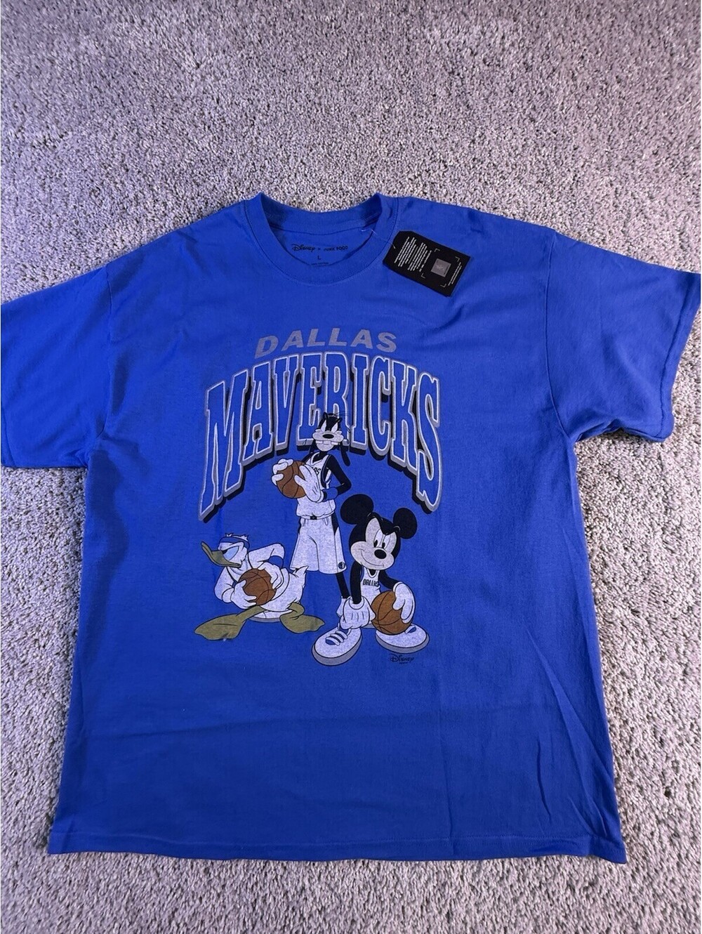 NWT Junk Food X Disney Dallas Mavericks T-Shirt Men Size Large Blue Mickey Goofy